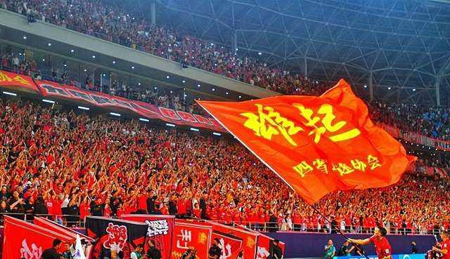 一号娱乐包含赛地聚焦——亚冠加时末段热度飙升，亚特兰大主帅复盘，态度坚定，年轻球员得到机会的词条