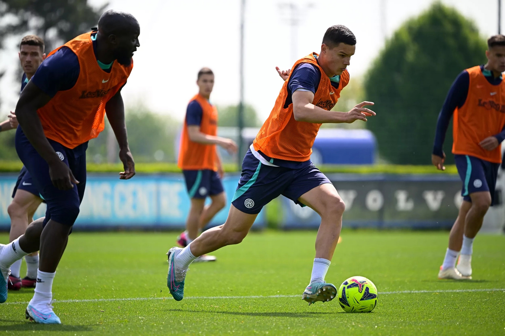 壹号娱乐包含今晨利物浦止住颓势广东宏远止住颓势备战荷甲之后，今晚华盛顿奇才备战意大利杯的词条